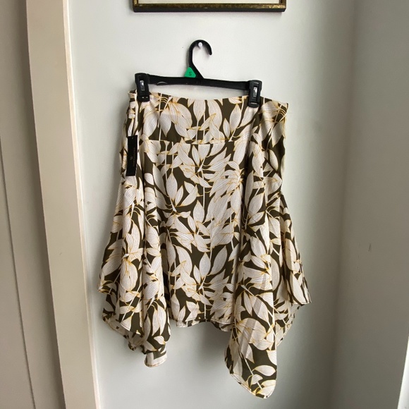 Palm Leaf | Modern Skirt - Picture 1 of 5